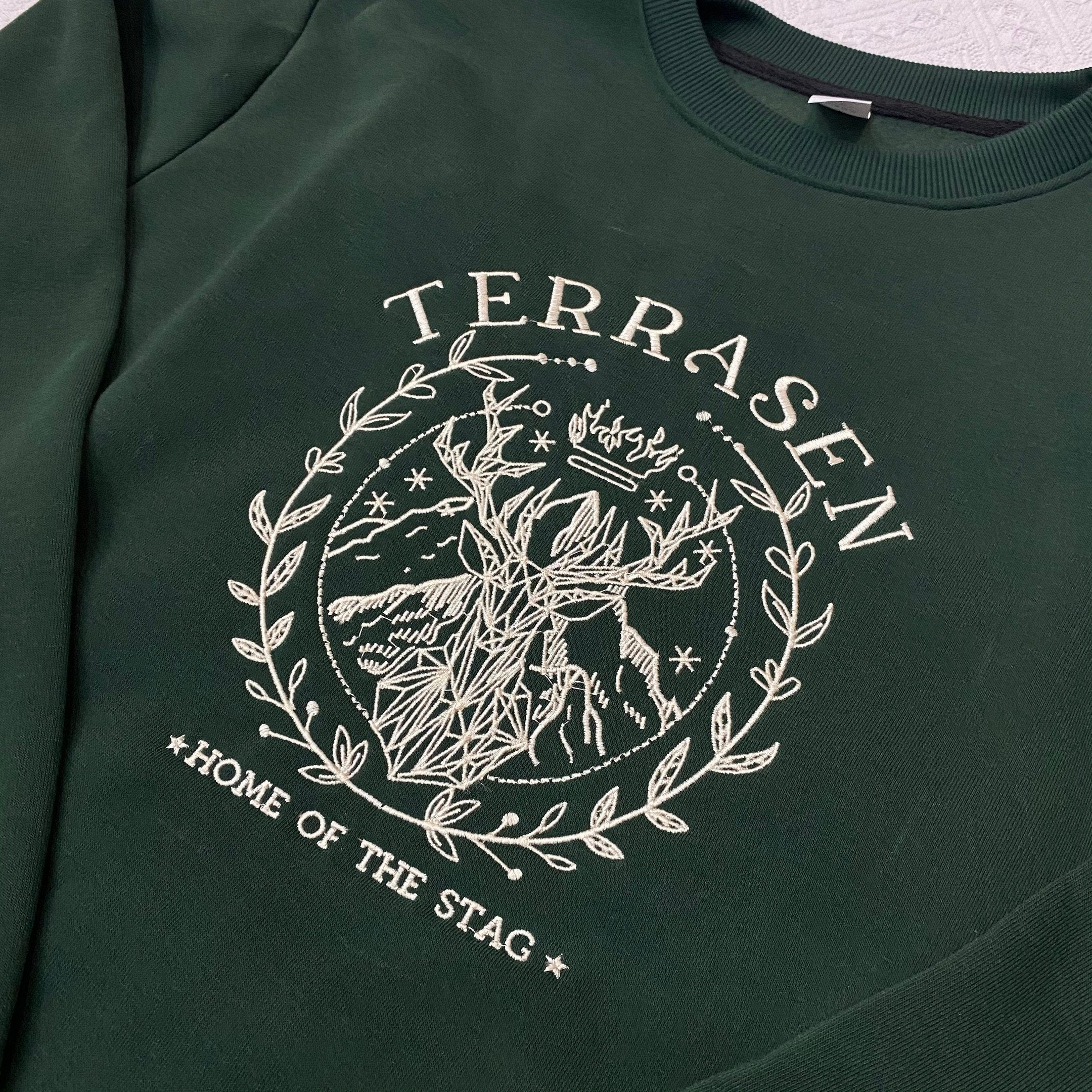 Terrasen, Fireheart Embroidered Sweatshirt, Throne of Glass Embroidered Hoodie, Bookish Gift